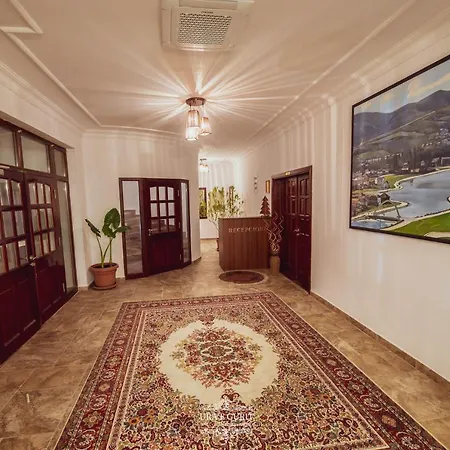 Ura E Gurit Hotel Vushtrri