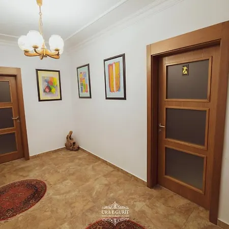 Ura E Gurit Hotel