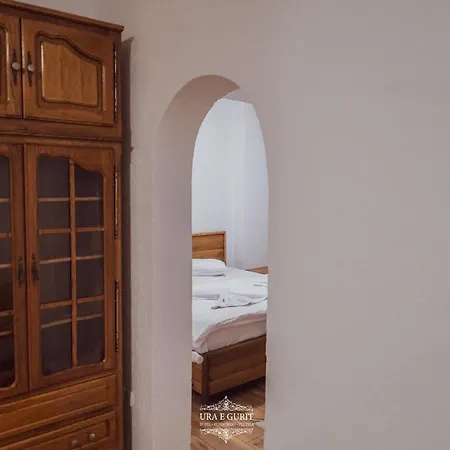 Ura E Gurit 3*